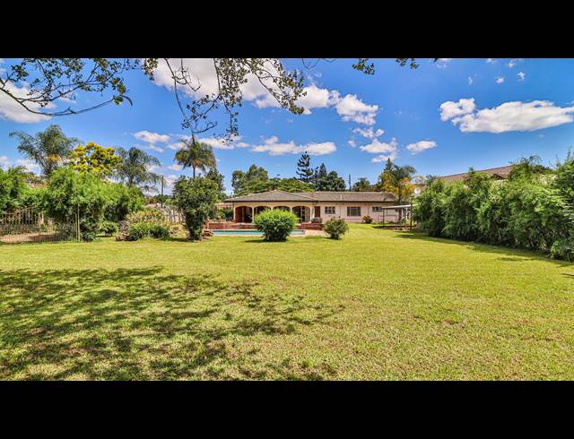 8 BEDROOM FREEHOLD FOR SALE IN CHASEDENE